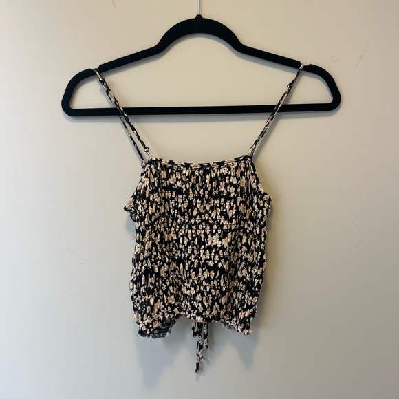 Urban Outfitters Crop Top - Picture 2 of 2